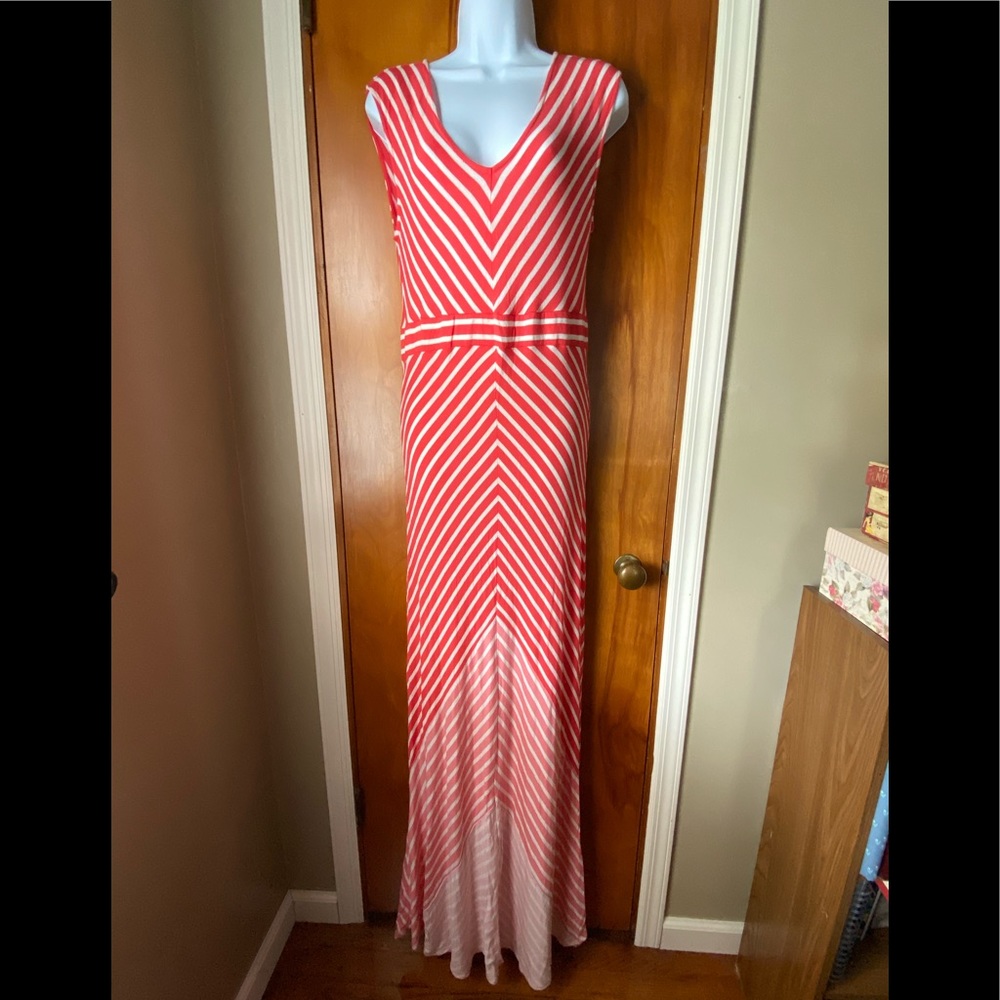 Jessica Simpson Ombré Maternity dress